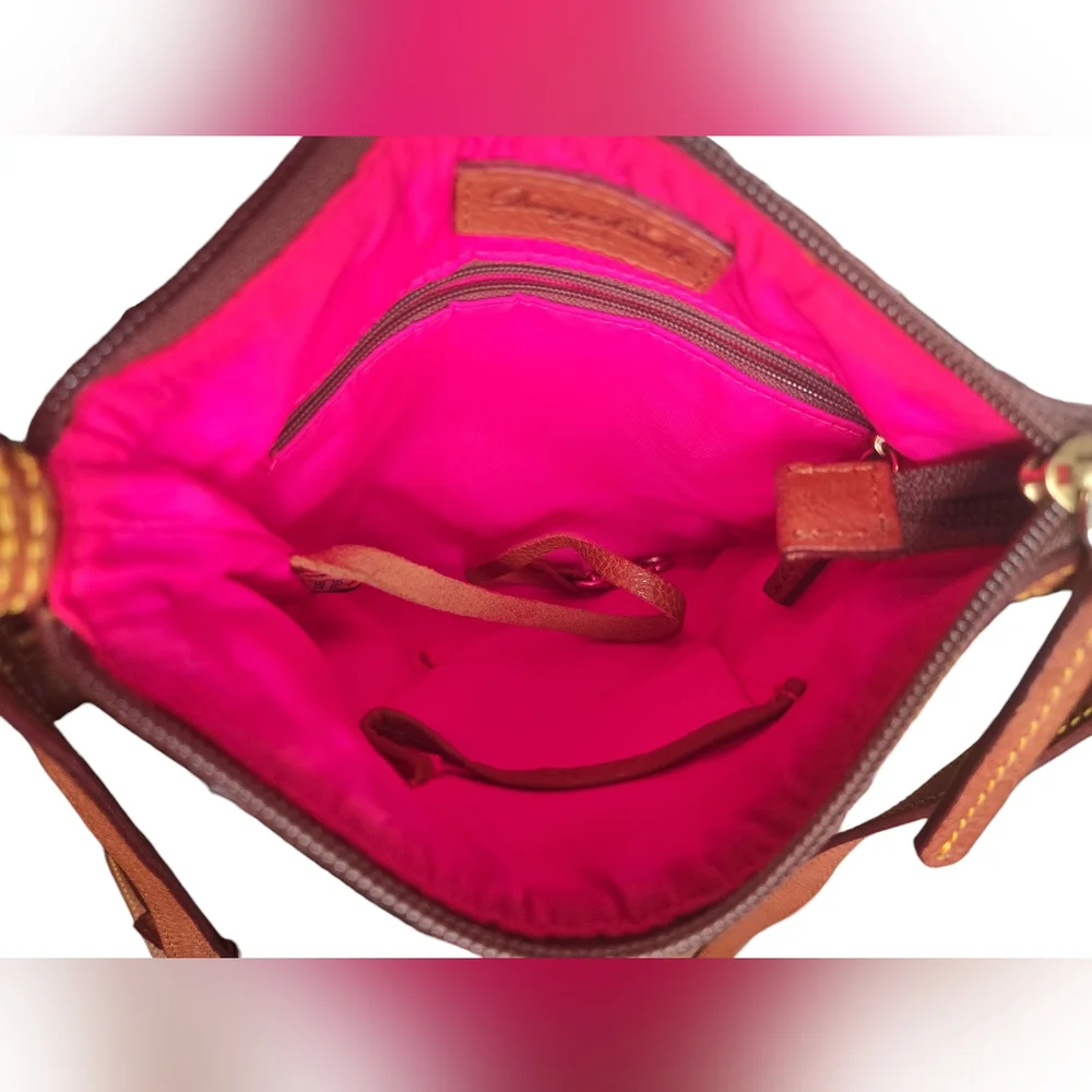 Vintage Dooney & Bourke Nylon North/South Crossbody - Picture 5 of 11